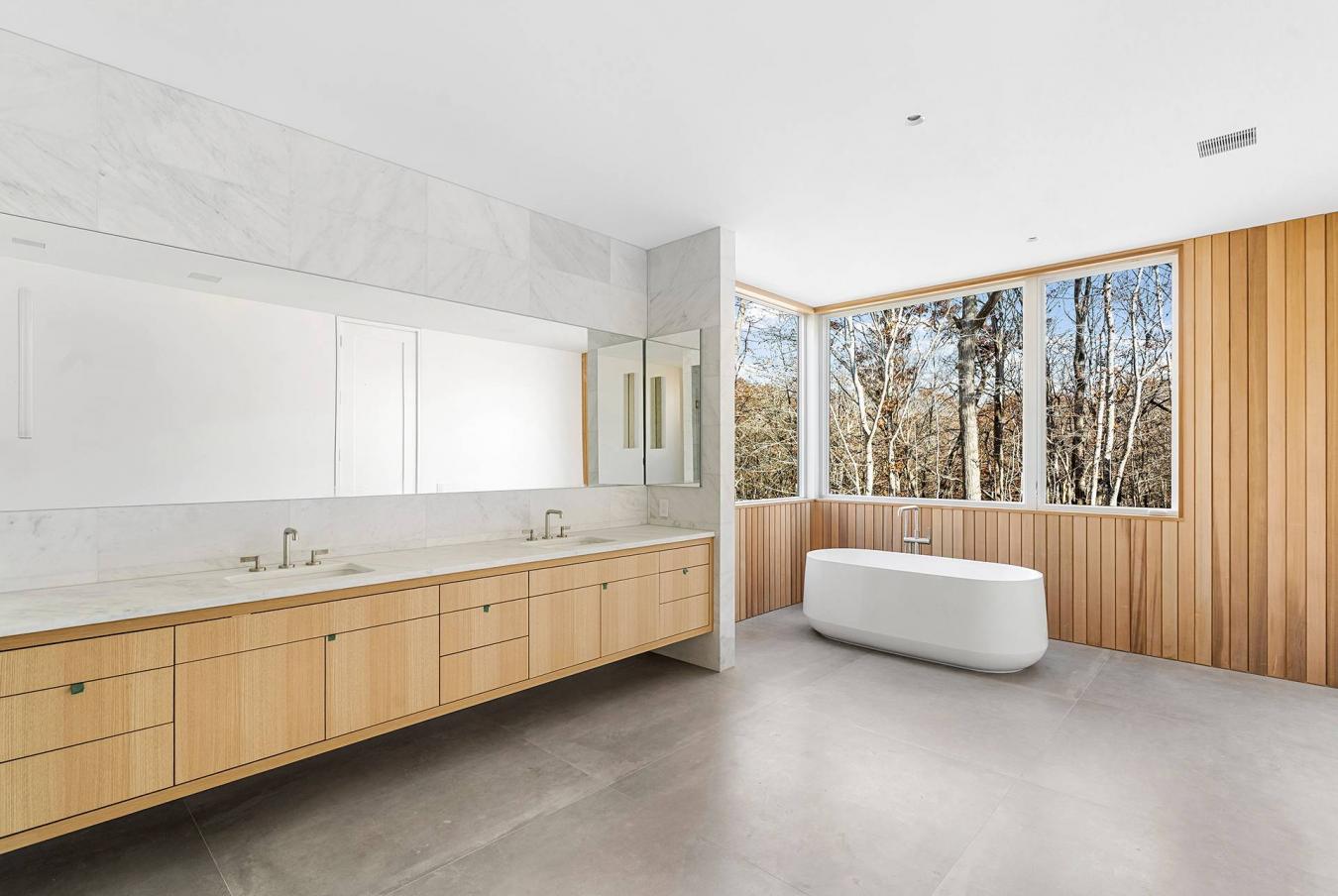 Amagansett, New York, 11930, United States, 7 Bedrooms Bedrooms, ,8 BathroomsBathrooms,Residential,For Sale,1929899