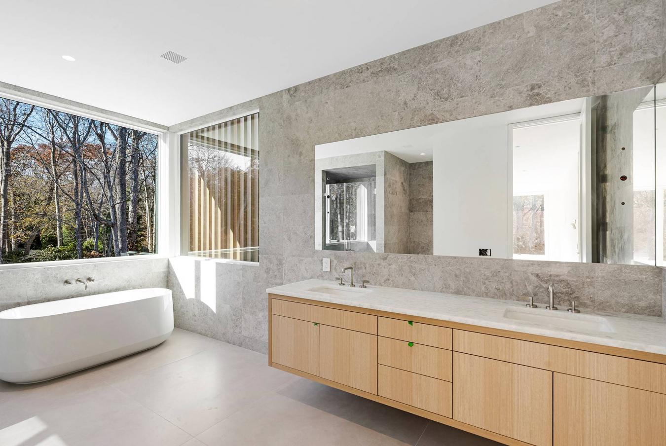 Amagansett, New York, 11930, United States, 7 Bedrooms Bedrooms, ,8 BathroomsBathrooms,Residential,For Sale,1929899