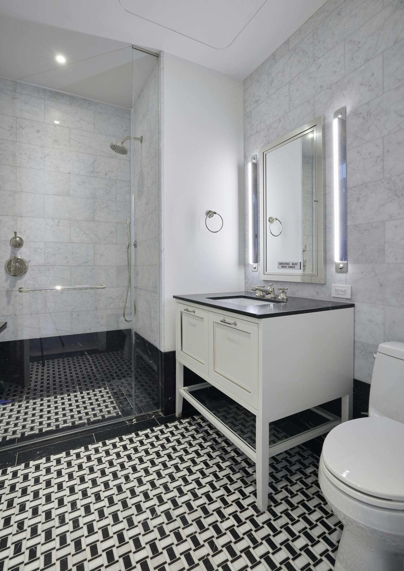New York, New York, 10028, United States, 4 Bedrooms Bedrooms, ,4 BathroomsBathrooms,Residential,For Sale,1929898
