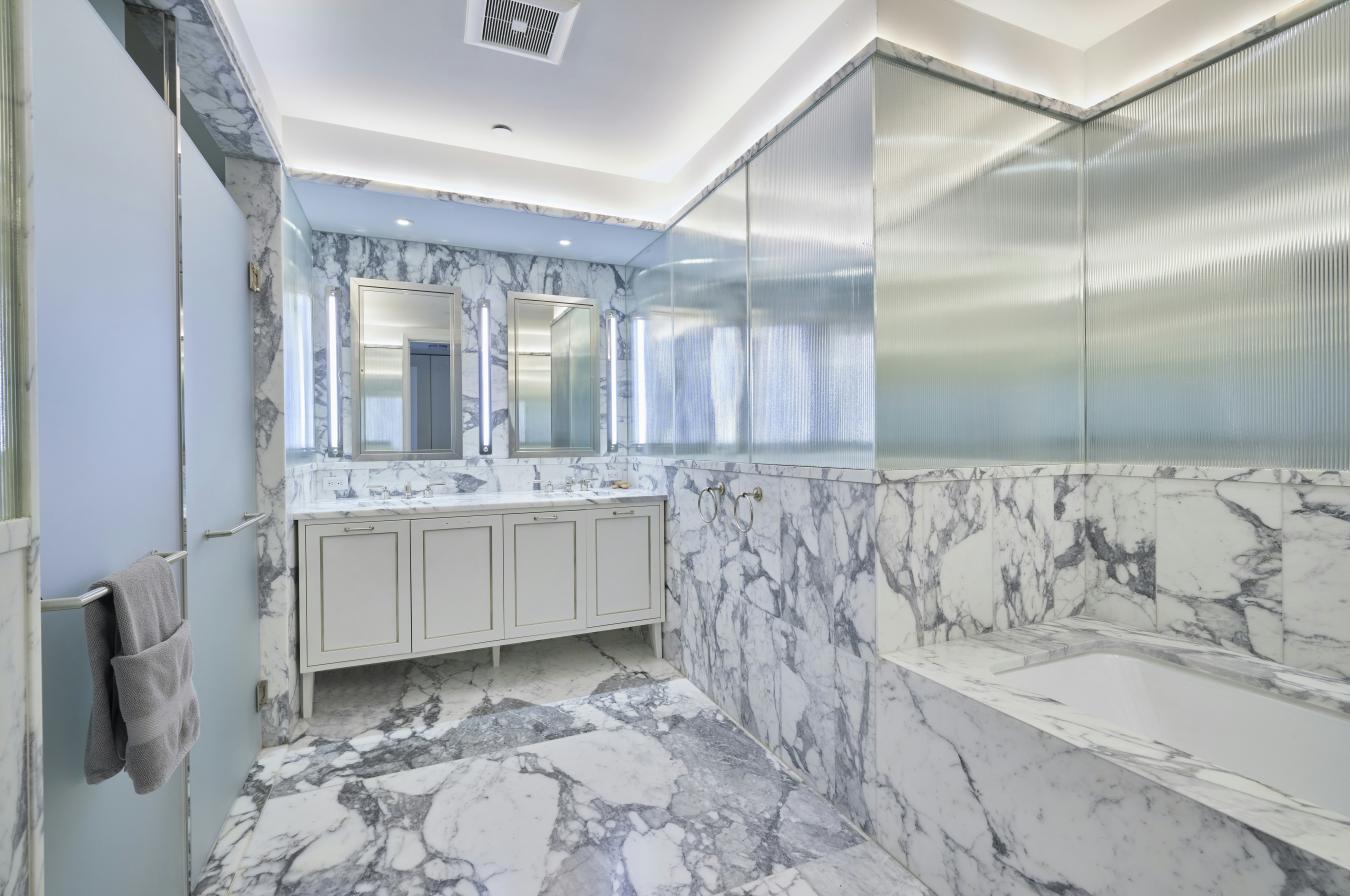 New York, New York, 10028, United States, 4 Bedrooms Bedrooms, ,4 BathroomsBathrooms,Residential,For Sale,1929898