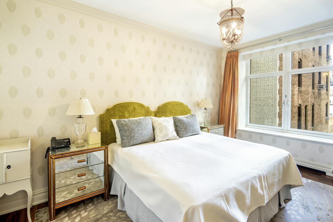 New York, New York, 10024, United States, 4 Bedrooms Bedrooms, ,5 BathroomsBathrooms,Residential,For Sale,1929897