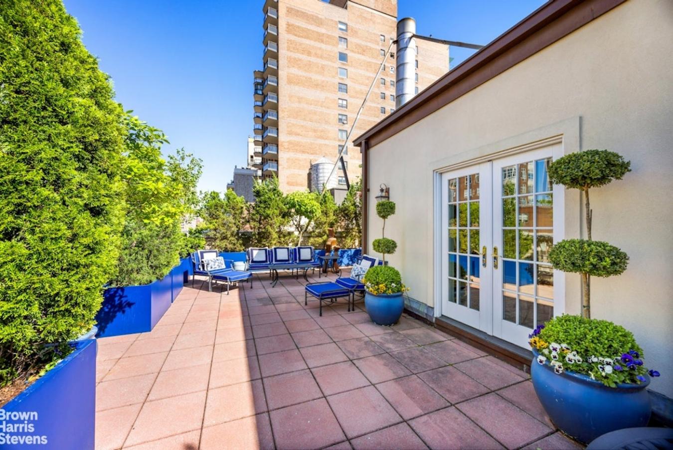 New York, New York, 10028, United States, 2 Bedrooms Bedrooms, ,2 BathroomsBathrooms,Residential,For Sale,1929895