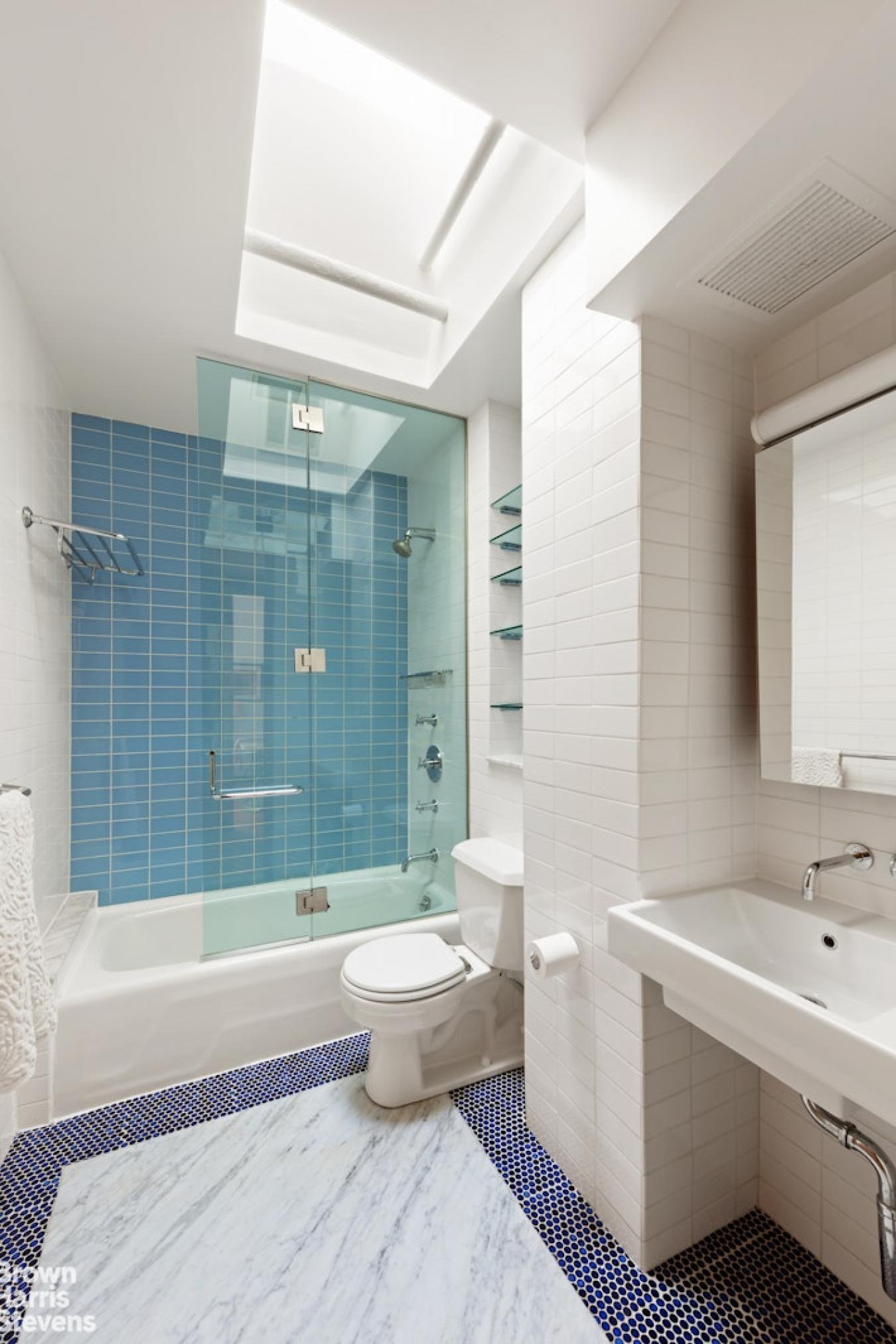 Flatiron, New York, 10010, United States, 5 Bedrooms Bedrooms, ,3 BathroomsBathrooms,Residential,For Sale,1929894