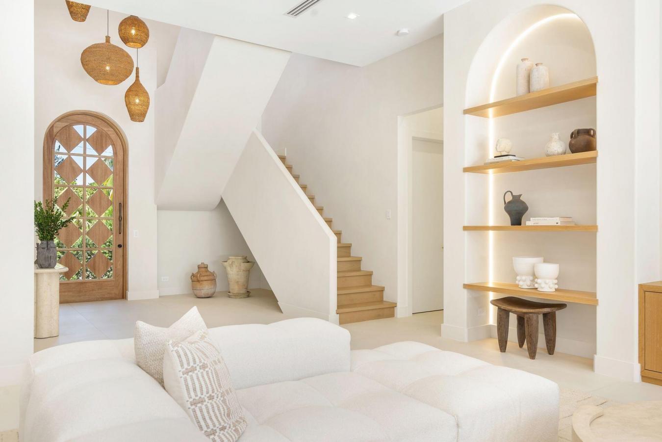 West Palm Beach, Florida, 33405, United States, 4 Bedrooms Bedrooms, ,3 BathroomsBathrooms,Residential,For Sale,1929893