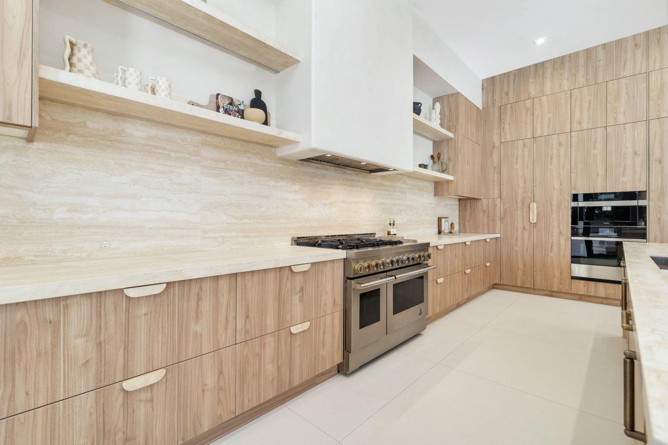 West Palm Beach, Florida, 33405, United States, 4 Bedrooms Bedrooms, ,3 BathroomsBathrooms,Residential,For Sale,1929893