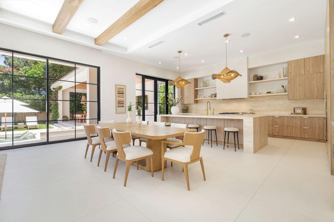 West Palm Beach, Florida, 33405, United States, 4 Bedrooms Bedrooms, ,3 BathroomsBathrooms,Residential,For Sale,1929893