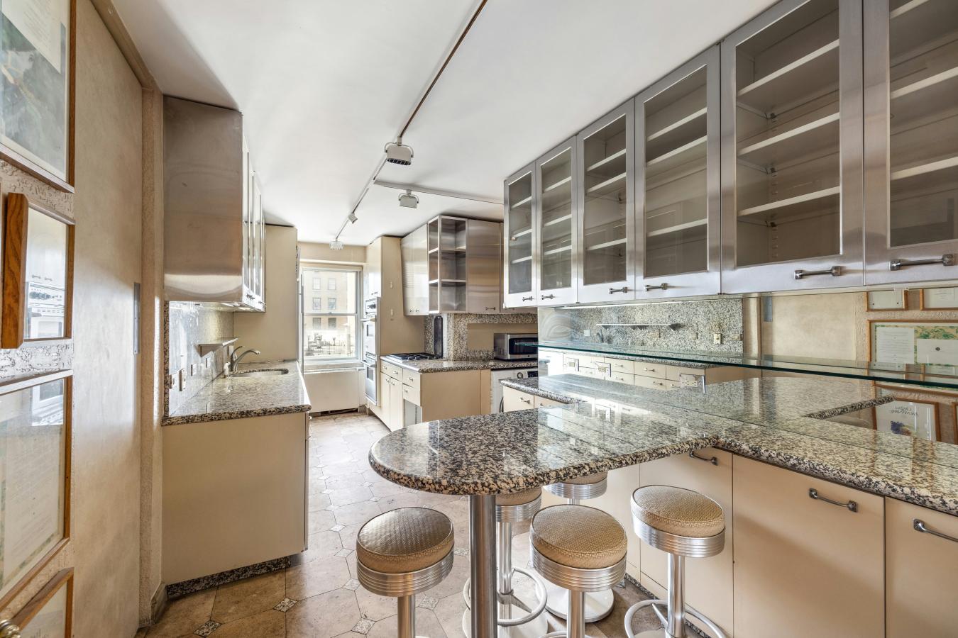 New York, New York, 10028, United States, 5 Bedrooms Bedrooms, ,5 BathroomsBathrooms,Residential,For Sale,1929889