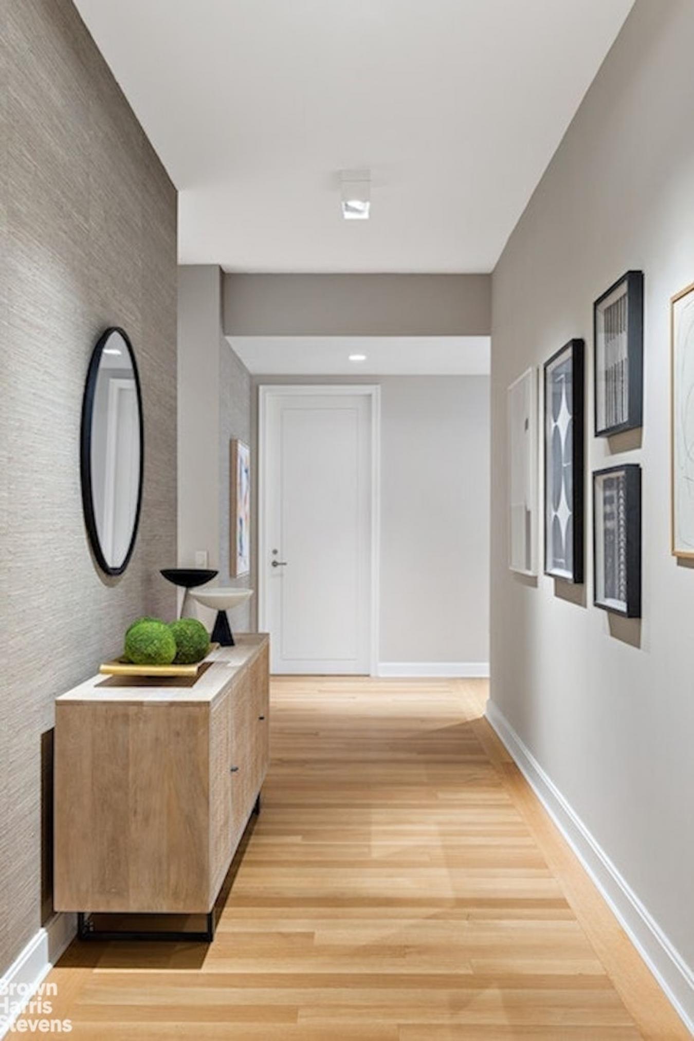 New York, New York, 10028, United States, 3 Bedrooms Bedrooms, ,3 BathroomsBathrooms,Residential,For Sale,1929888