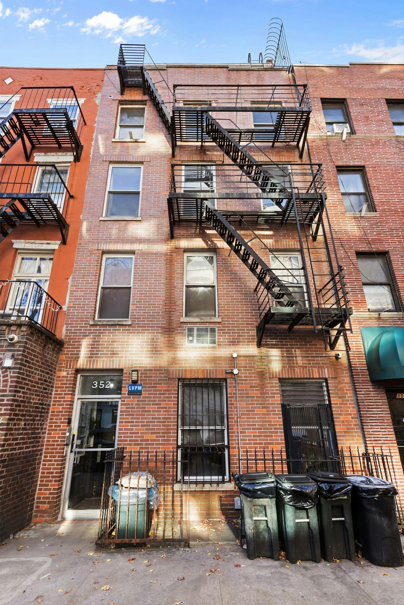 Gramercy Park, New York, 10003, United States, 4 Bedrooms Bedrooms, ,6 BathroomsBathrooms,Residential,For Sale,1929879