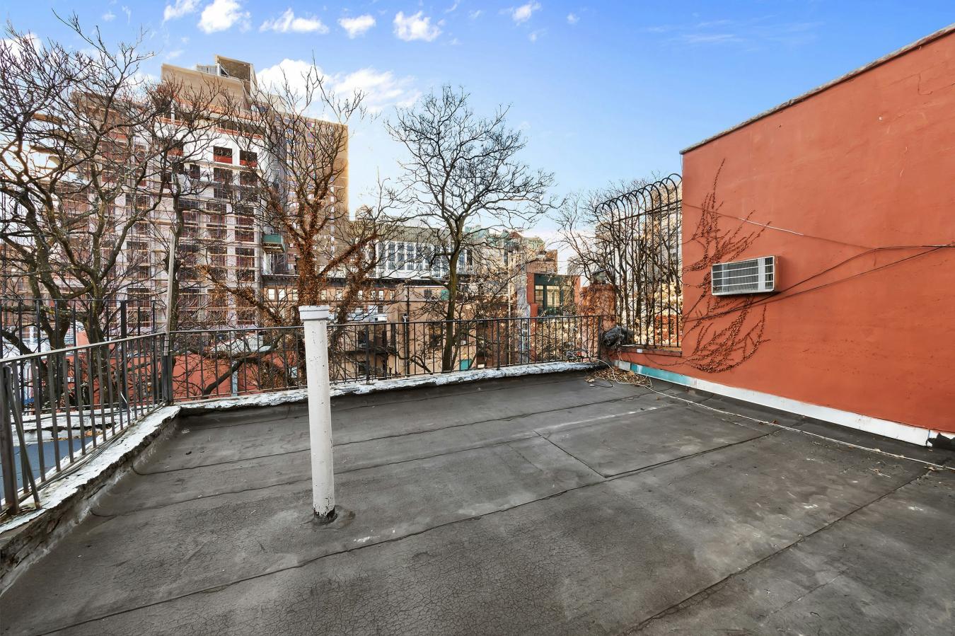 Gramercy Park, New York, 10003, United States, 4 Bedrooms Bedrooms, ,6 BathroomsBathrooms,Residential,For Sale,1929879