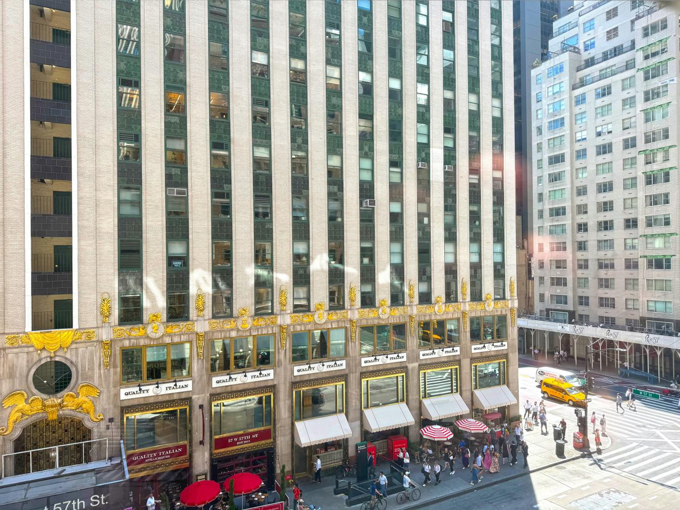 New York, New York, 10019, United States, 2 Bedrooms Bedrooms, ,2 BathroomsBathrooms,Residential,For Sale,1990002