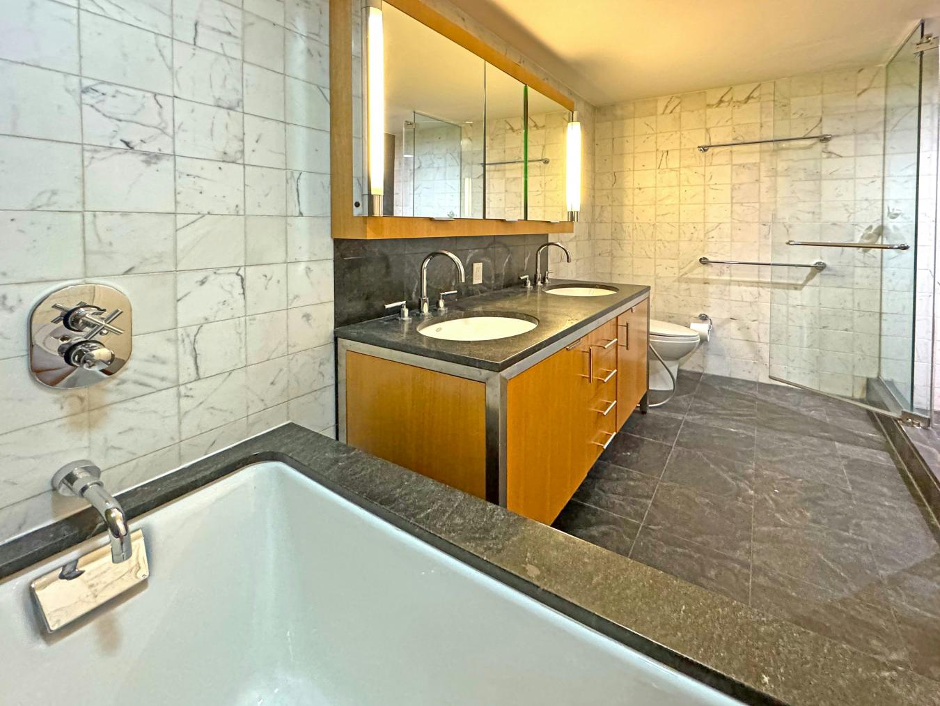 New York, New York, 10019, United States, 2 Bedrooms Bedrooms, ,2 BathroomsBathrooms,Residential,For Sale,1990002