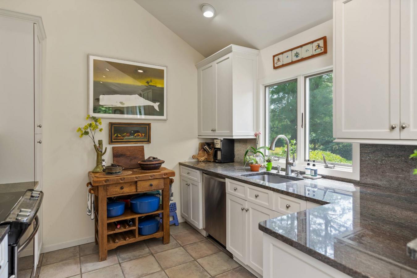 East Hampton, New York, 11937, United States, 3 Bedrooms Bedrooms, ,2 BathroomsBathrooms,Residential,For Sale,1929862