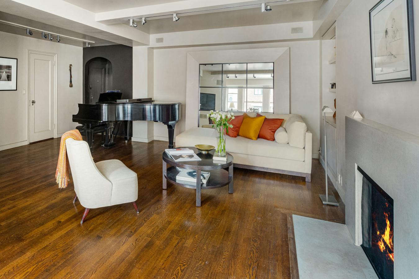 Greenwich Village, New York, 10011, United States, 1 Bedroom Bedrooms, ,1 BathroomBathrooms,Residential,For Sale,1933829