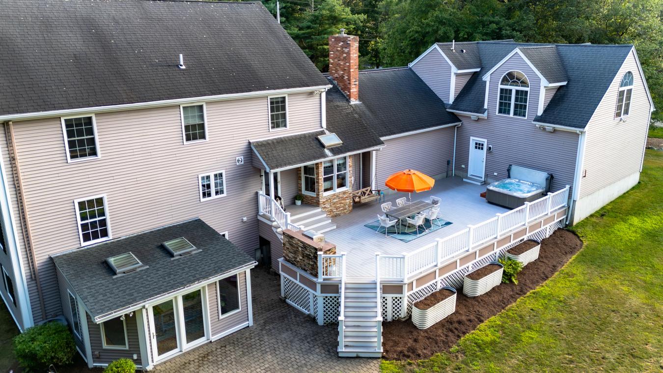 Dighton, Massachusetts, 02152, United States, 5 Bedrooms Bedrooms, ,4 BathroomsBathrooms,Residential,For Sale,1933817