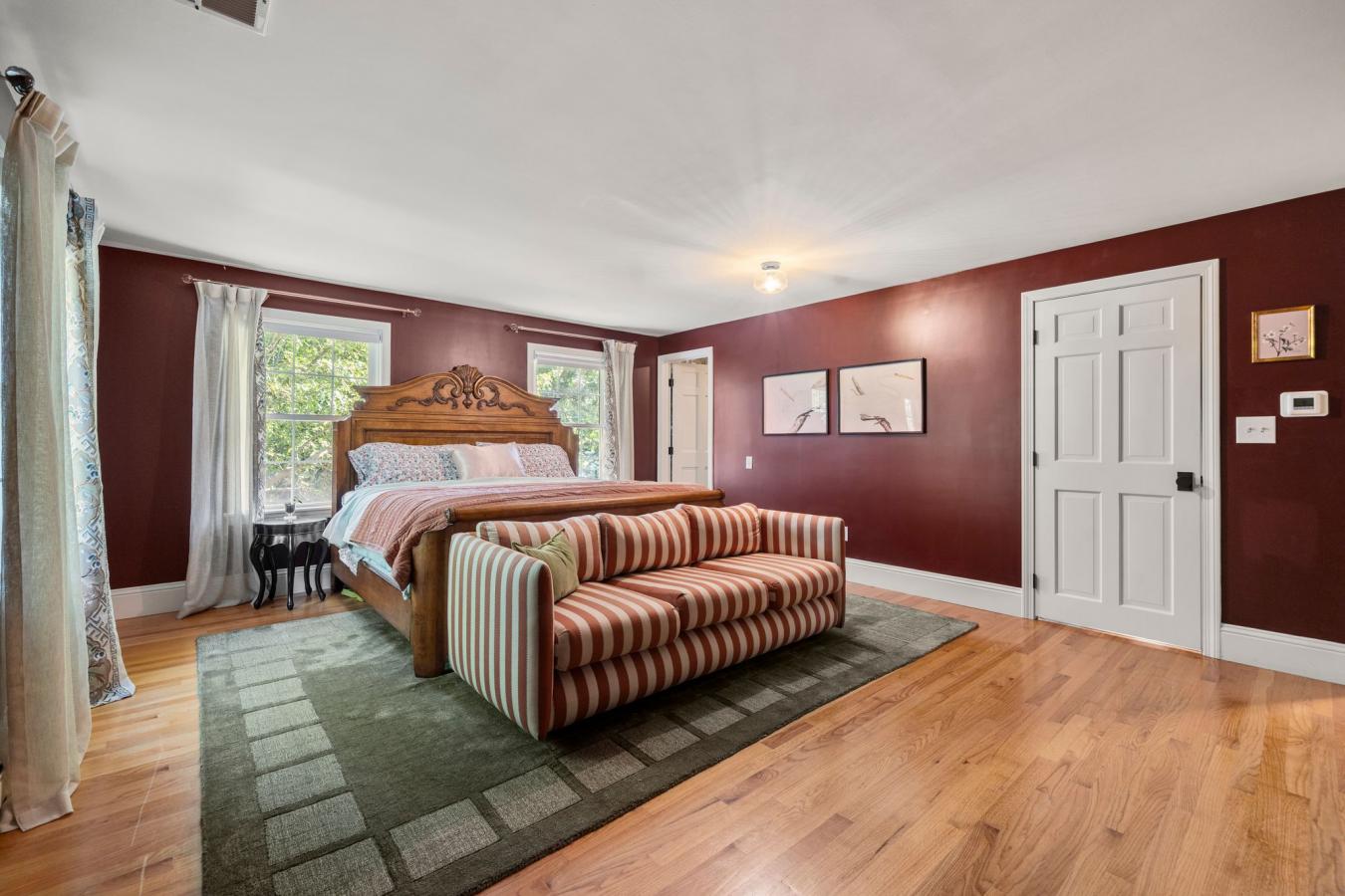 Dighton, Massachusetts, 02152, United States, 5 Bedrooms Bedrooms, ,4 BathroomsBathrooms,Residential,For Sale,1933817