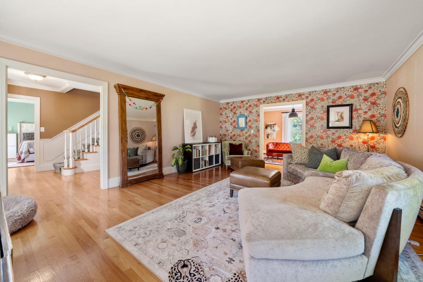 Dighton, Massachusetts, 02152, United States, 5 Bedrooms Bedrooms, ,4 BathroomsBathrooms,Residential,For Sale,1933817