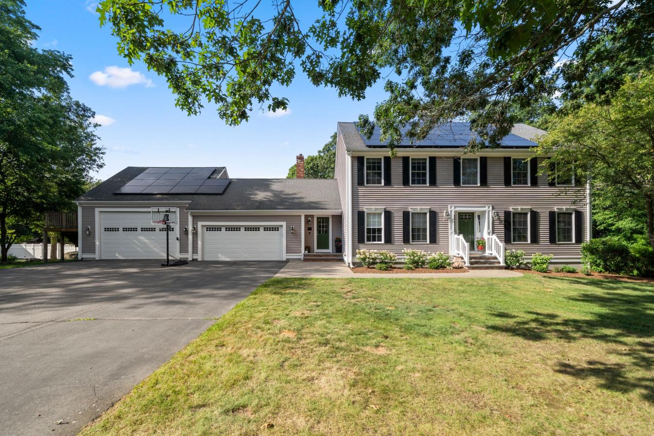 Dighton, Massachusetts, 02152, United States, 5 Bedrooms Bedrooms, ,4 BathroomsBathrooms,Residential,For Sale,1933817