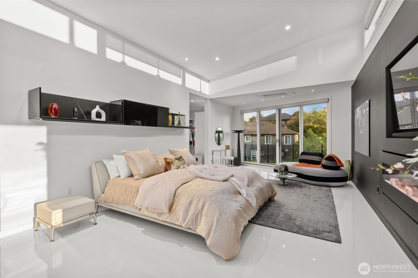 Renton, King, 98056, United States, 3 Bedrooms Bedrooms, ,3 BathroomsBathrooms,Residential,For Sale,1933813