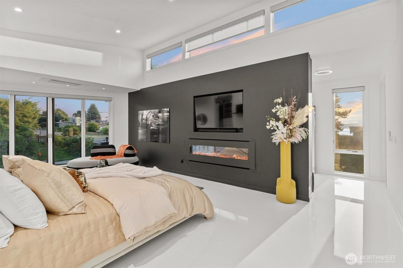 Renton, King, 98056, United States, 3 Bedrooms Bedrooms, ,3 BathroomsBathrooms,Residential,For Sale,1933813