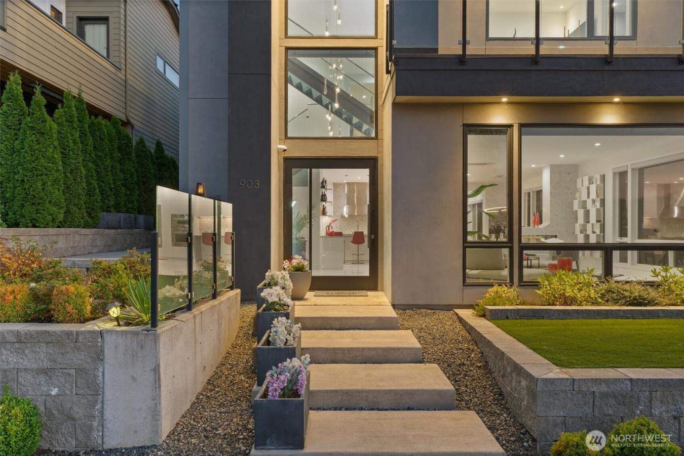 Renton, King, 98056, United States, 3 Bedrooms Bedrooms, ,3 BathroomsBathrooms,Residential,For Sale,1933813