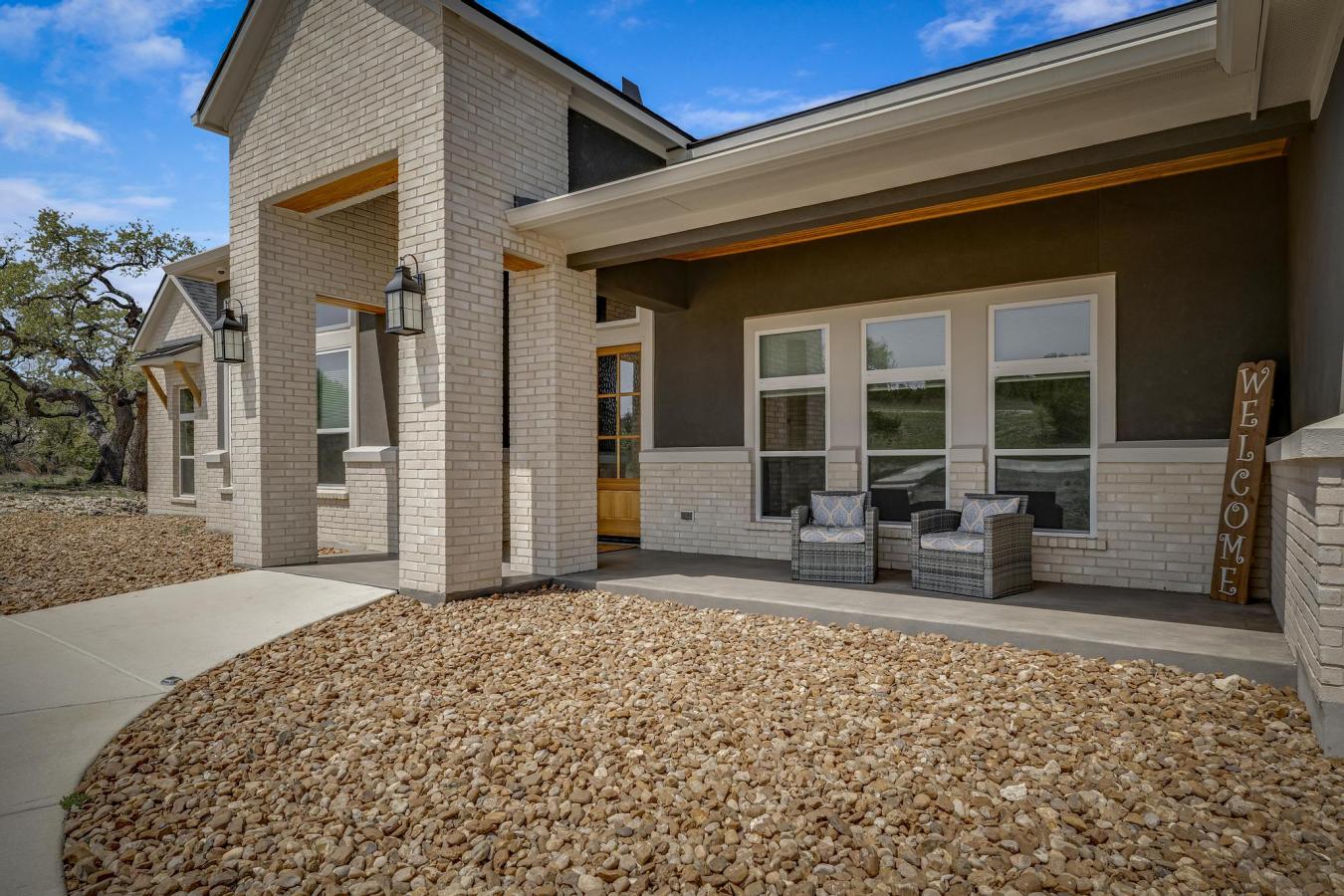 Spring Branch, Comal, 78070, United States, 6 Bedrooms Bedrooms, ,5 BathroomsBathrooms,Residential,For Sale,1933812