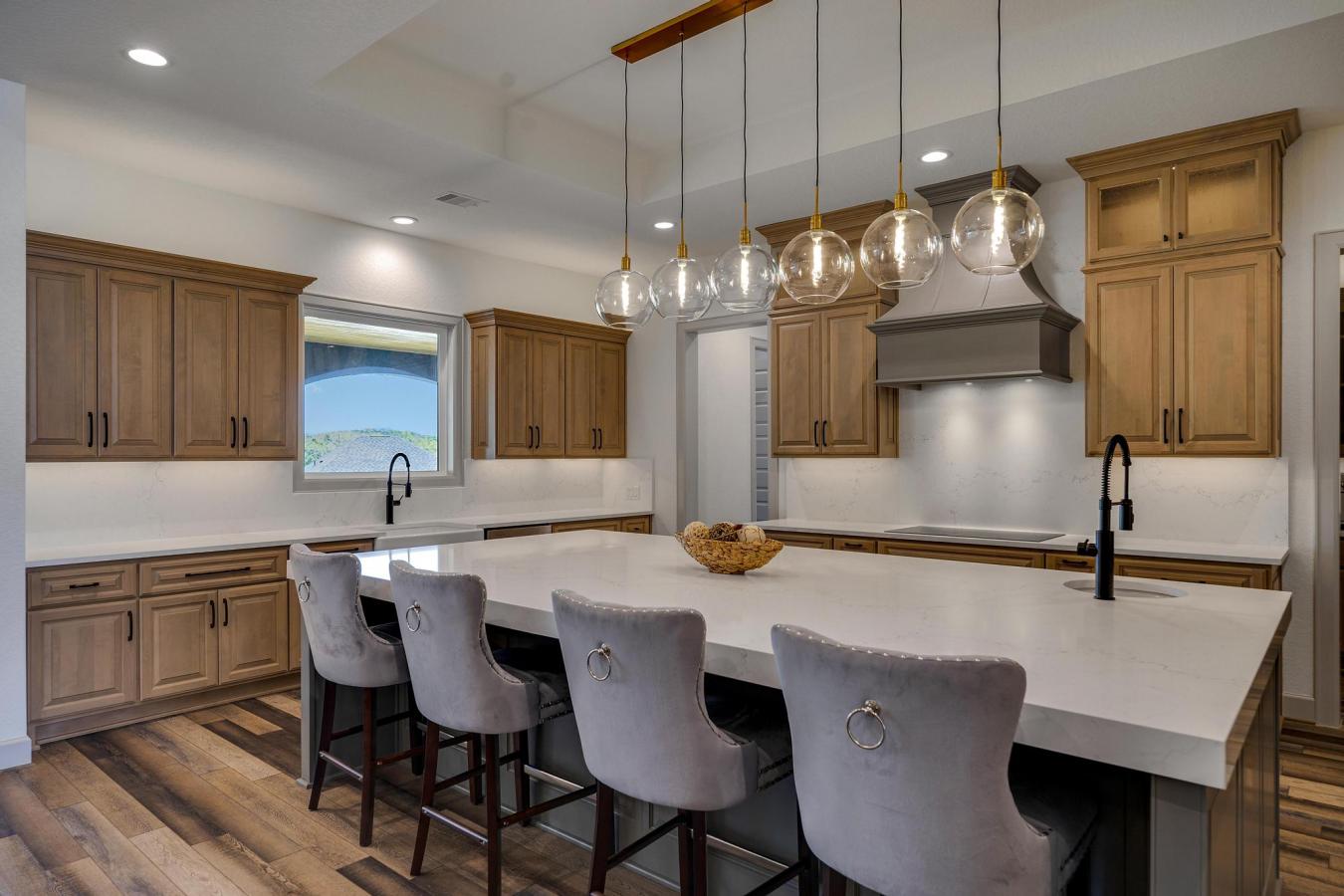 Spring Branch, Comal, 78070, United States, 6 Bedrooms Bedrooms, ,5 BathroomsBathrooms,Residential,For Sale,1933812