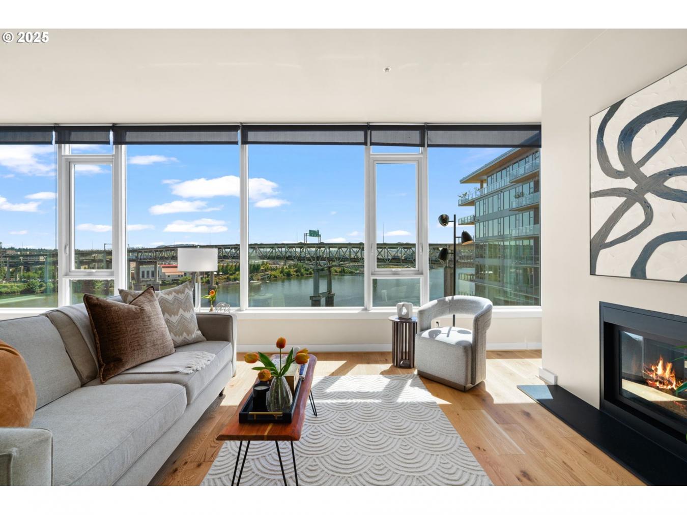 Portland, Multnomah, 97201, United States, 2 Bedrooms Bedrooms, ,2 BathroomsBathrooms,Residential,For Sale,1933808