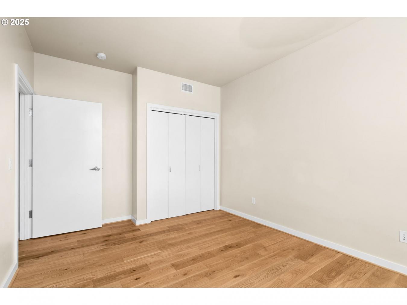 Portland, Multnomah, 97201, United States, 2 Bedrooms Bedrooms, ,2 BathroomsBathrooms,Residential,For Sale,1933808