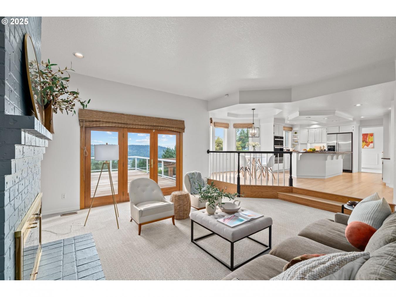 WestLinn, Clackamas, 97068, United States, 4 Bedrooms Bedrooms, ,2 BathroomsBathrooms,Residential,For Sale,1933807