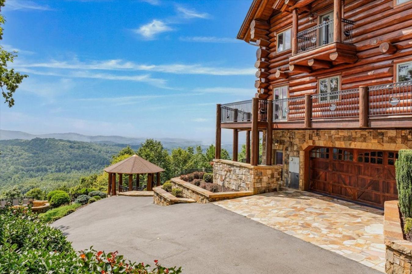 Mineral Bluff, Fannin, 30559, United States, 4 Bedrooms Bedrooms, ,4 BathroomsBathrooms,Residential,For Sale,1945294