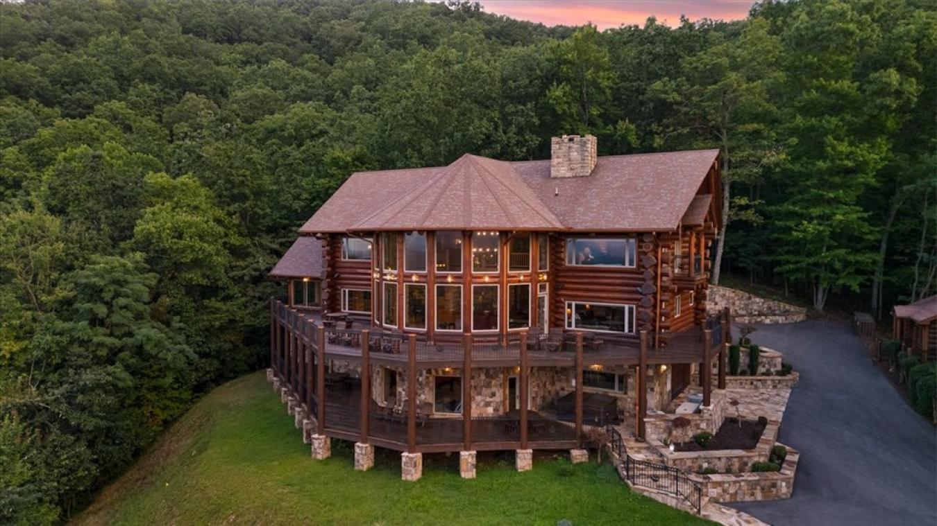 Mineral Bluff, Fannin, 30559, United States, 4 Bedrooms Bedrooms, ,4 BathroomsBathrooms,Residential,For Sale,1945294