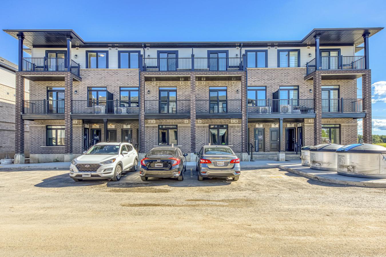 Guelph, ON, N1L 1B3, Canada, 2 Bedrooms Bedrooms, ,3 BathroomsBathrooms,Residential,For Sale,1933798