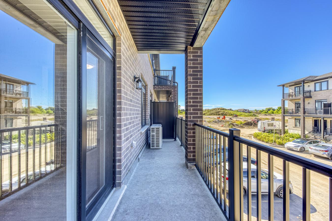 Guelph, ON, N1L 1B3, Canada, 2 Bedrooms Bedrooms, ,3 BathroomsBathrooms,Residential,For Sale,1933798