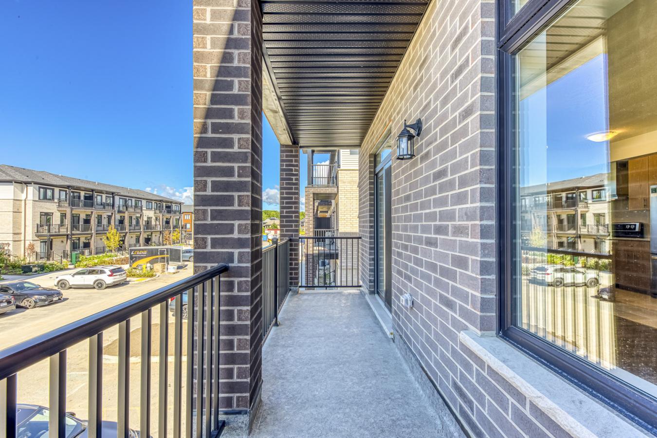 Guelph, ON, N1L 1B3, Canada, 2 Bedrooms Bedrooms, ,3 BathroomsBathrooms,Residential,For Sale,1933798