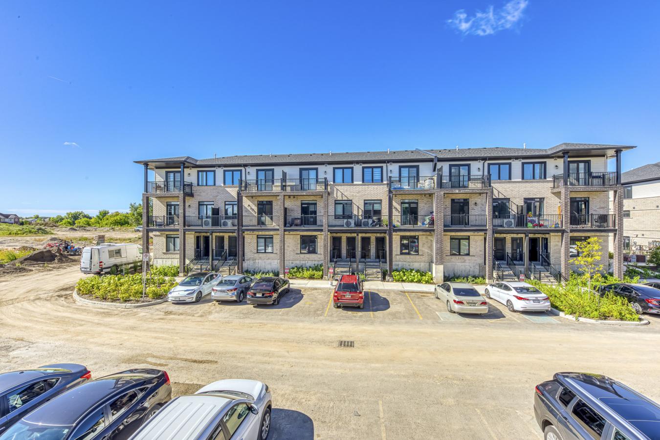 Guelph, ON, N1L 1B3, Canada, 2 Bedrooms Bedrooms, ,3 BathroomsBathrooms,Residential,For Sale,1933798