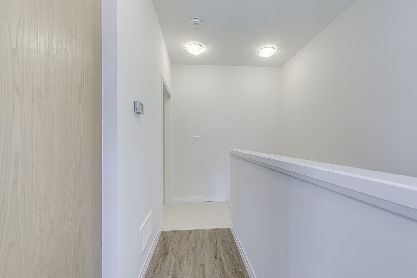 Guelph, ON, N1L 1B3, Canada, 2 Bedrooms Bedrooms, ,3 BathroomsBathrooms,Residential,For Sale,1933798