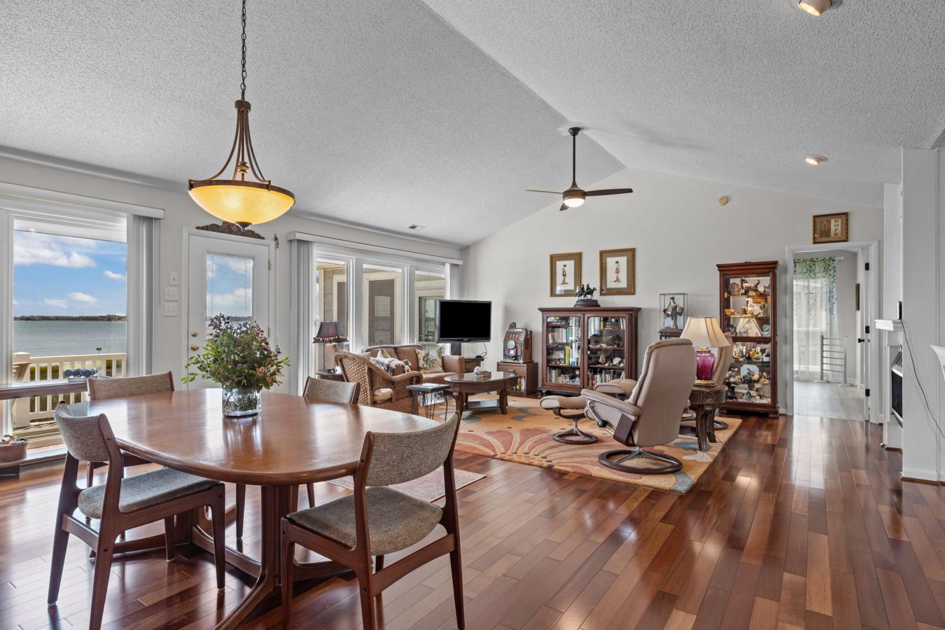 Beaufort, Carteret, 28516, United States, 3 Bedrooms Bedrooms, ,1 BathroomBathrooms,Residential,For Sale,1933796