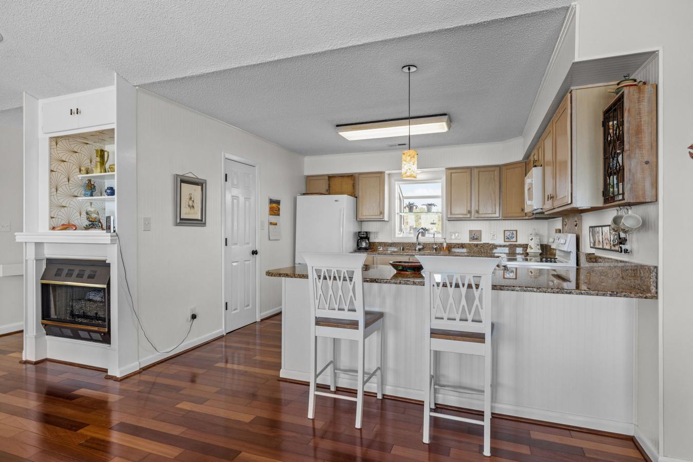 Beaufort, Carteret, 28516, United States, 3 Bedrooms Bedrooms, ,1 BathroomBathrooms,Residential,For Sale,1933796