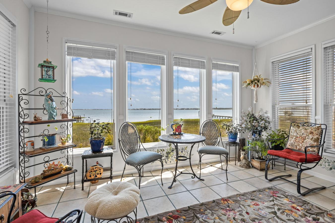 Beaufort, Carteret, 28516, United States, 3 Bedrooms Bedrooms, ,1 BathroomBathrooms,Residential,For Sale,1933796