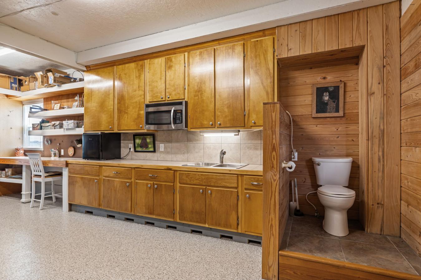 Beaufort, Carteret, 28516, United States, 3 Bedrooms Bedrooms, ,1 BathroomBathrooms,Residential,For Sale,1933796