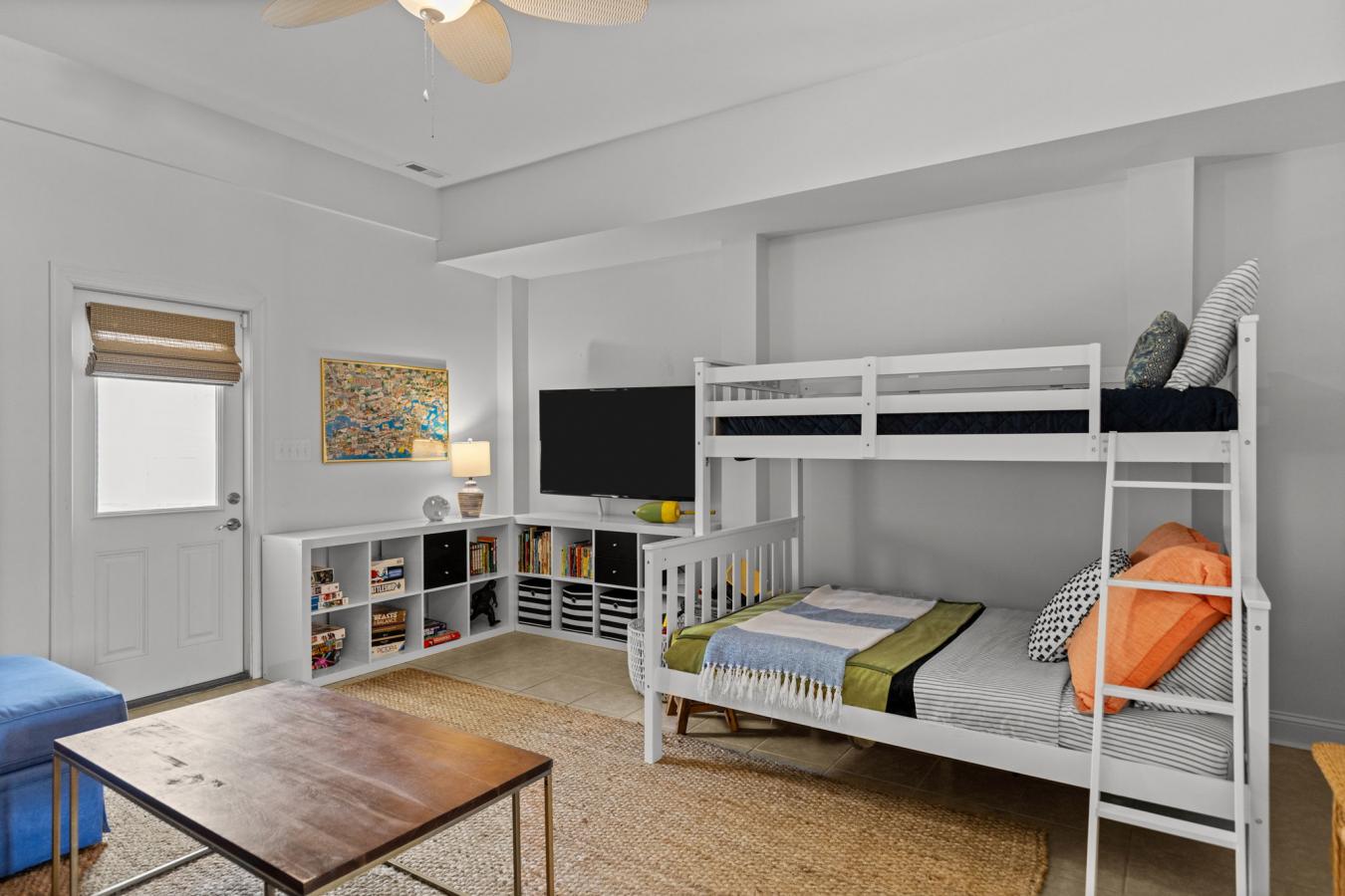 Atlantic Beach, Carteret, 28512, United States, 3 Bedrooms Bedrooms, ,2 BathroomsBathrooms,Residential,For Sale,1933795