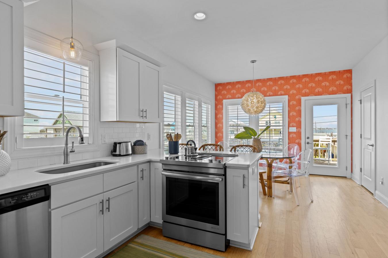Atlantic Beach, Carteret, 28512, United States, 3 Bedrooms Bedrooms, ,2 BathroomsBathrooms,Residential,For Sale,1933795