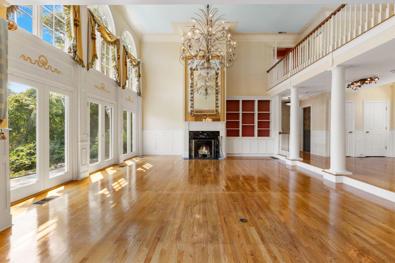 Cummaquid, Barnstable, 02637, United States, 6 Bedrooms Bedrooms, ,5 BathroomsBathrooms,Residential,For Sale,1933792