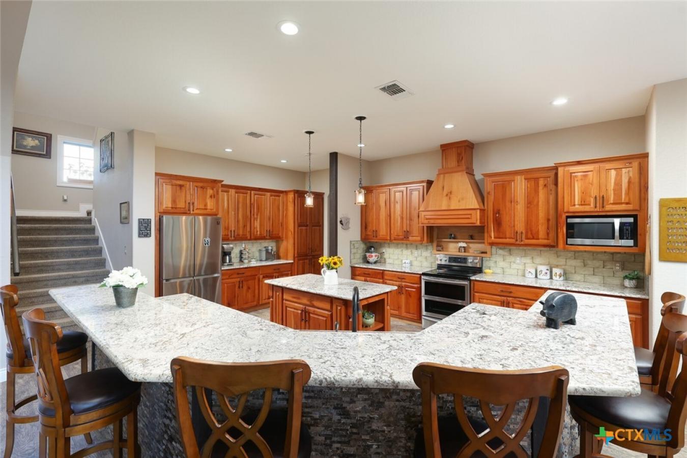 Blanco, Blanco, 78606, United States, 5 Bedrooms Bedrooms, ,4 BathroomsBathrooms,Residential,For Sale,1933786