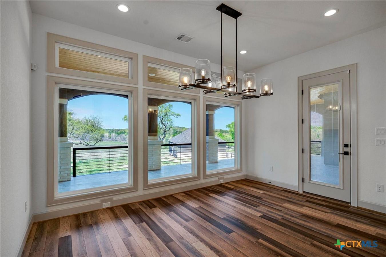 Spring Branch, Comal, 78070, United States, 6 Bedrooms Bedrooms, ,5 BathroomsBathrooms,Residential,For Sale,1938518