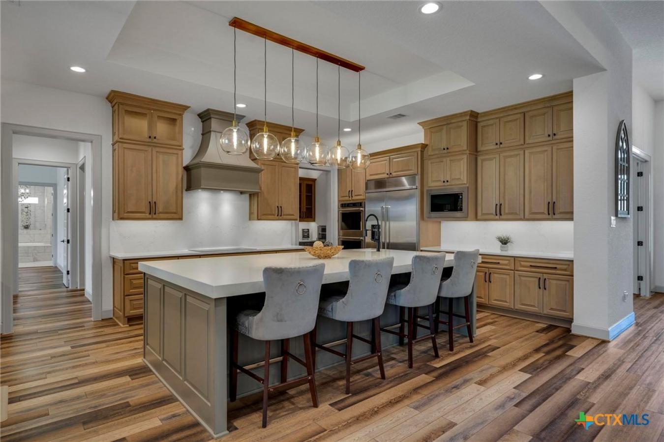 Spring Branch, Comal, 78070, United States, 6 Bedrooms Bedrooms, ,5 BathroomsBathrooms,Residential,For Sale,1938518