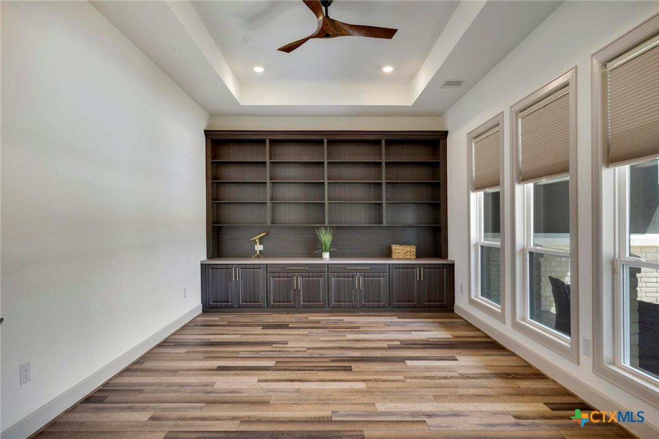 Spring Branch, Comal, 78070, United States, 6 Bedrooms Bedrooms, ,5 BathroomsBathrooms,Residential,For Sale,1938518