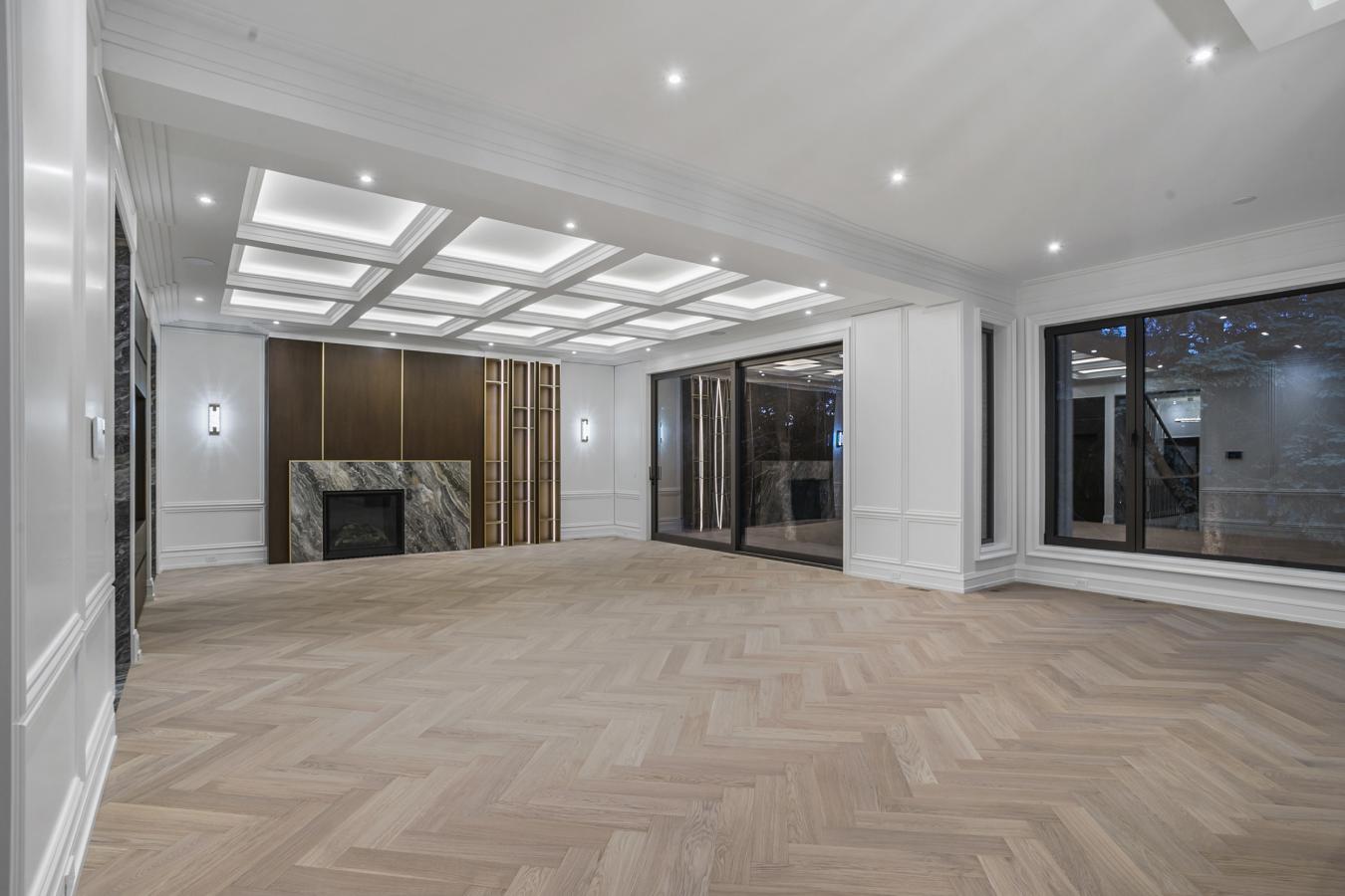 Toronto, ON, M3B 3B1, Canada, 6 Bedrooms Bedrooms, ,11 BathroomsBathrooms,Residential,For Sale,1933784
