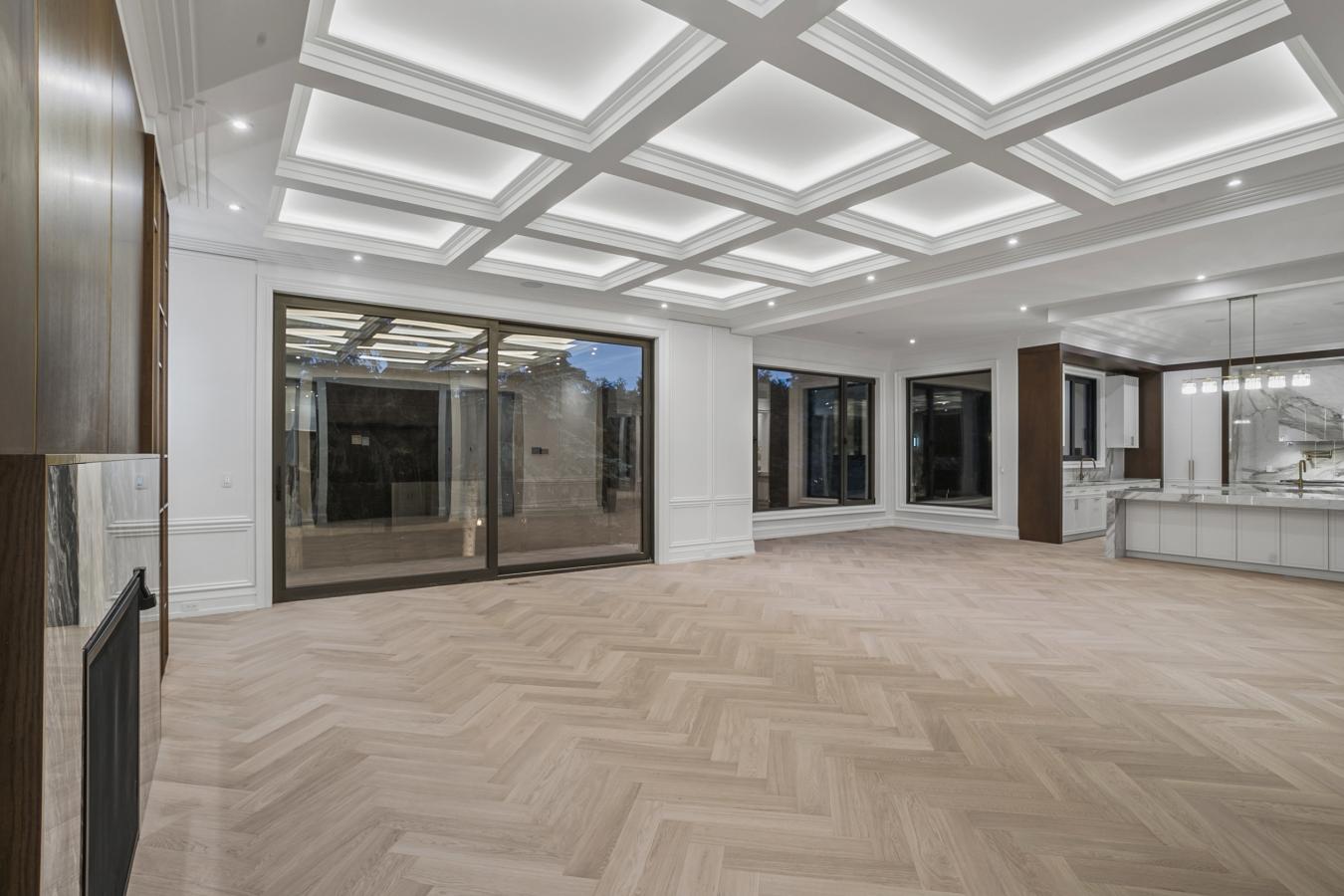 Toronto, ON, M3B 3B1, Canada, 6 Bedrooms Bedrooms, ,11 BathroomsBathrooms,Residential,For Sale,1933784